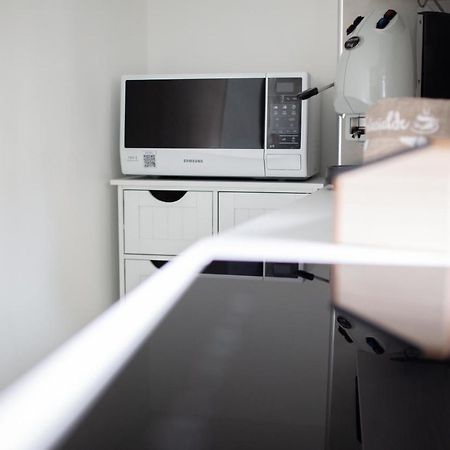 Ira House Apartment Наполи Екстериор снимка