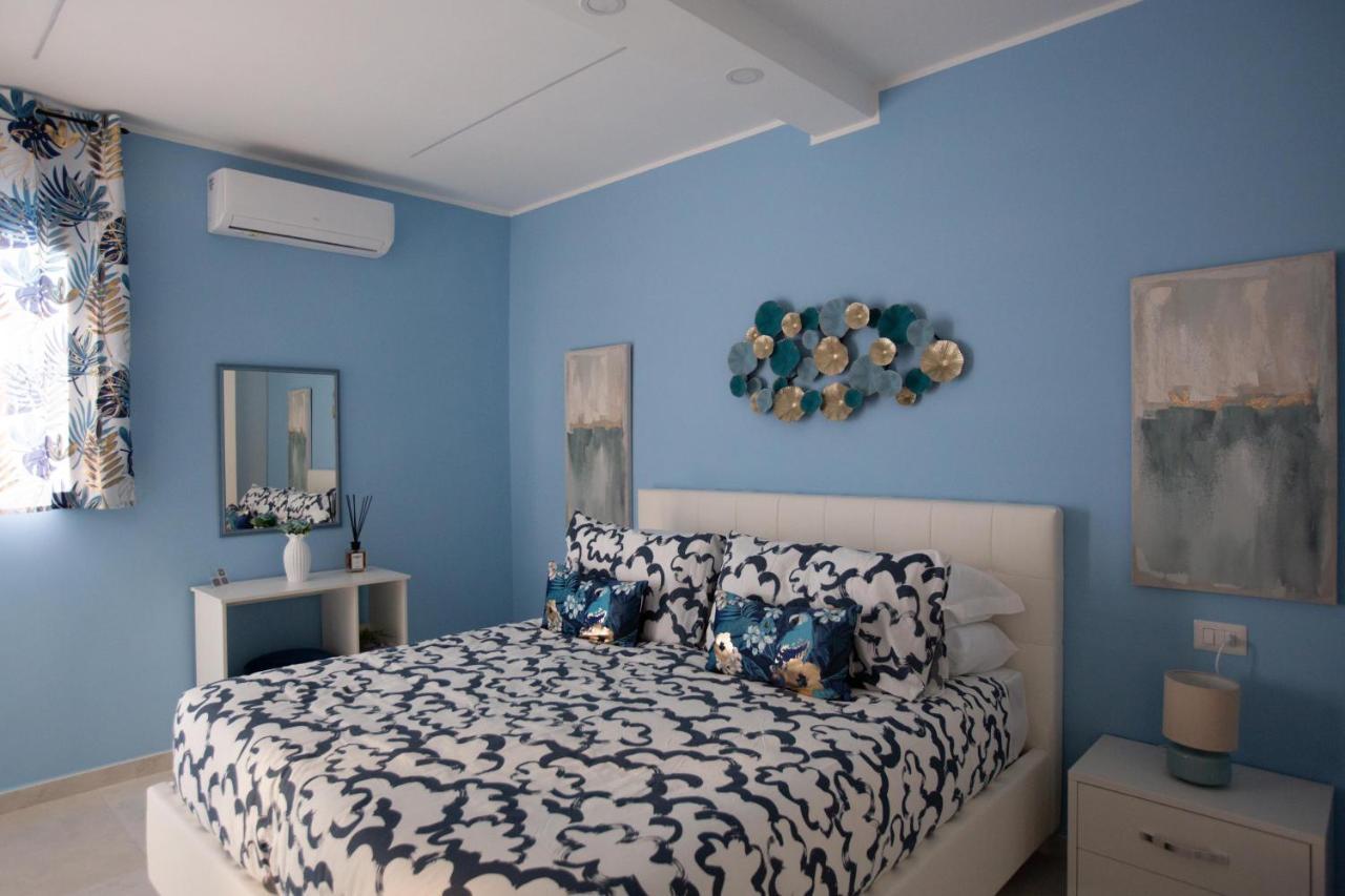 Ira House Apartment Наполи Екстериор снимка