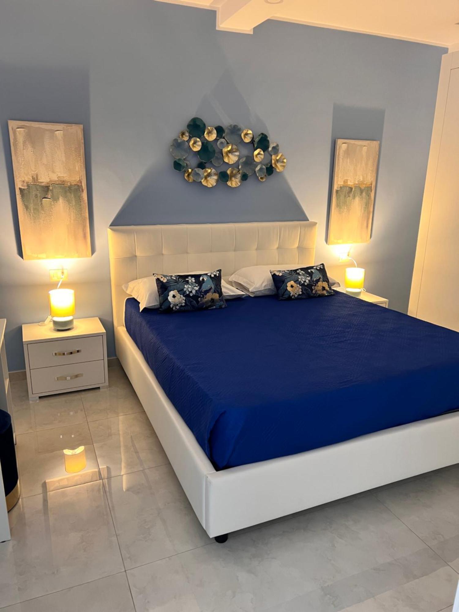 Ira House Apartment Наполи Екстериор снимка